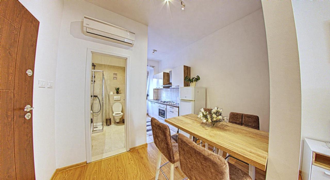 Caligula City Center Apartment Pula Luaran gambar